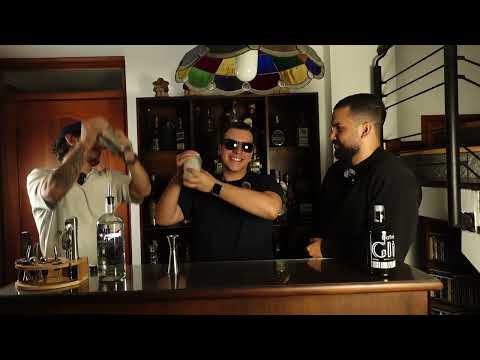 Nos tomamos un Dirty Martini con Juandazeta | En Crudo