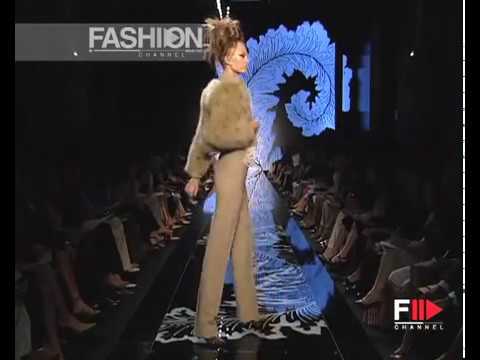 "Valentino" Autumn Winter 2001 2002 1 of 6 haute couture by FashionChannel