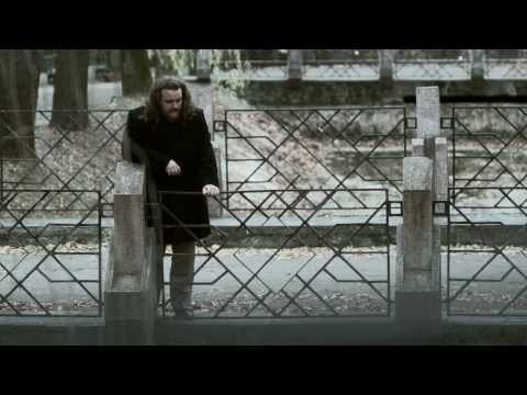 Роман Коляда -- Незнайомка з хризантемами