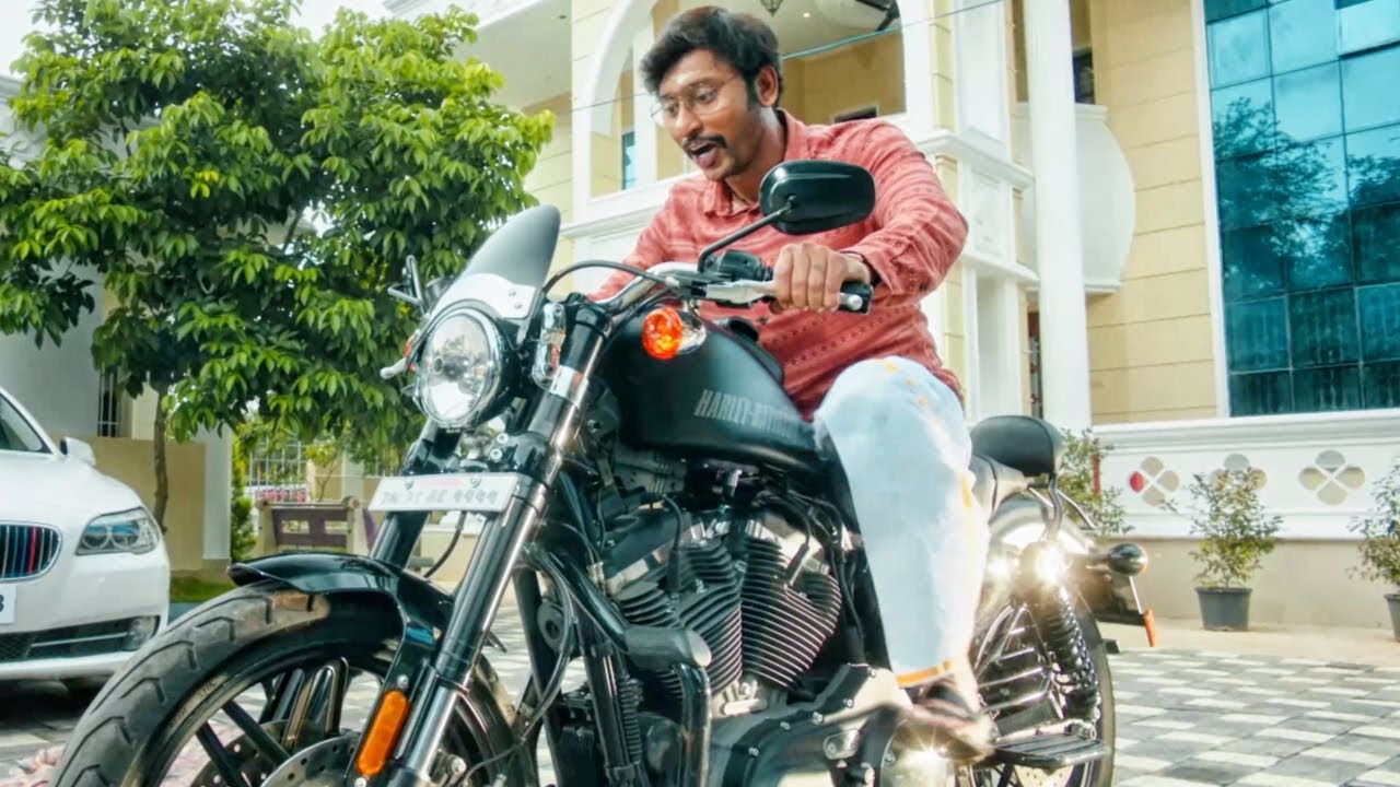 आरजे बालाजी की बाइक देखकर शॉक लग रहा है l Mookuthi Amman Movie Best Scene