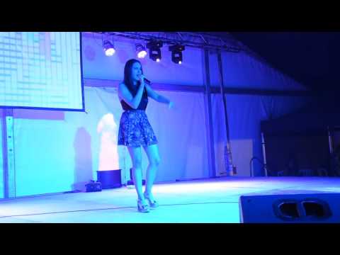 Lucía Samoelle Barreiro y Yelena (piano)