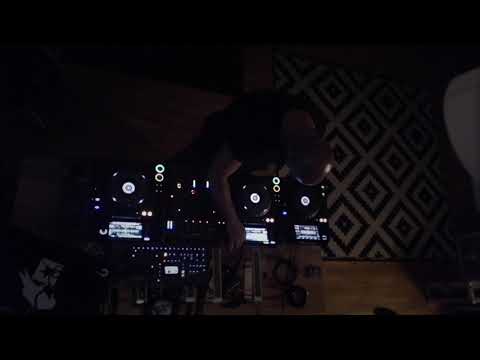 download lagu mp3 mp4 Loopster, download lagu Loopster gratis, unduh video klip Loopster