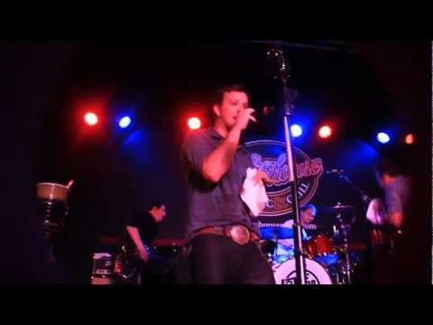 Stephen Barker Liles of Love and Theft singing 