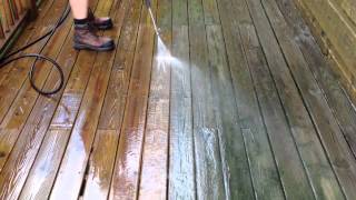 preview picture of video 'Deck Cleaning and Staining Cold Spring, Ky'