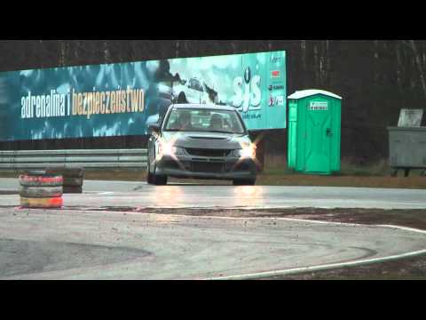 P. Łuczkiewicz - Mitsubishi Lancer EVO IX - Puchar Jesieni SuperOES - Tor Kielce 11-11-2010