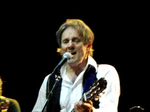 Murray Head sings Country Man