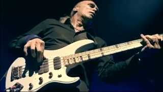 The Winery Dogs - Billy Sheehan's Bass Solo on Unleashed in Japan 2013