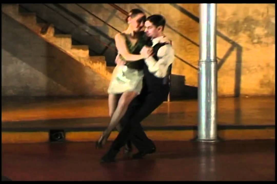 Milena Plebs y Ezequiel Farfaro - Ilusion de mi vida (HD)