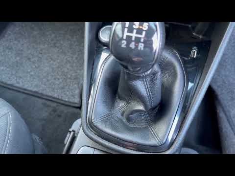 Ford Fiesta 1.1 ZETEC 5DR - FULL SERVICE HISTORY - Image 2