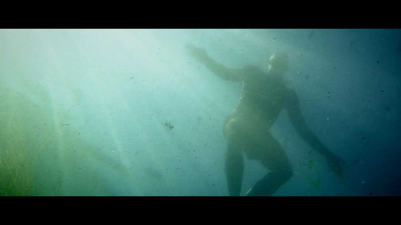 Trailer | Tara | Sattel Volker, Francesca Bertin