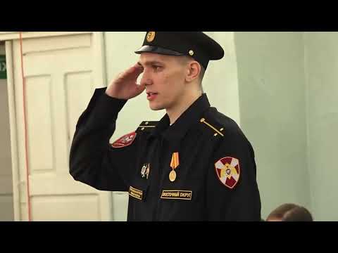 (18.02.2026) В школе №4 Комсомольска-на-Амуре прошел масштабный смотр-конкурс строя и песни