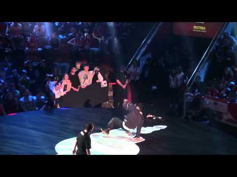 Red Bull BC One 2011 - 2nd round - Roxrite vs EI Nino