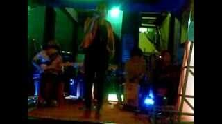 preview picture of video 'Pasti bisa cover KOALESI BAND (soundsations) A mild _ d zone cafe padangsidimpuan'