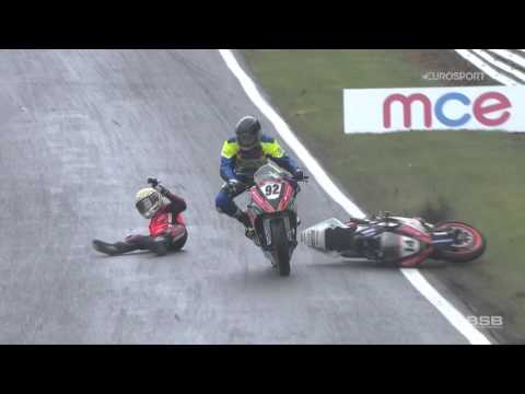 R2 Oulton Park - Santander Consumer Finance KTM British Junior Cup Highlights