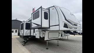 New 2026 Shasta RVs Phoenix 334FL