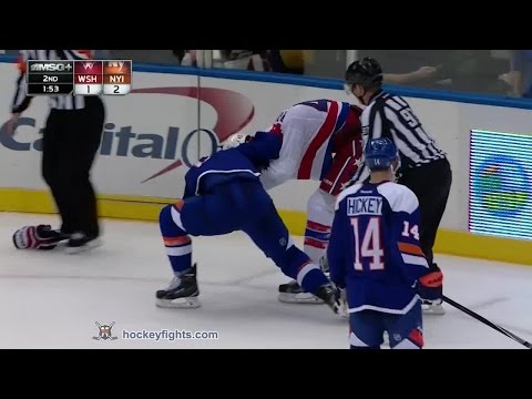 Tom Wilson vs Anders Lee Nov 26, 2014