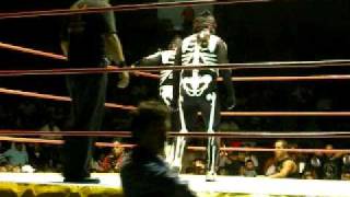 preview picture of video 'Lucha Libre in Mexico, La Parka'