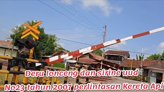 Download lagu Deru lonceng dan sirine uud No23 tahun 2007 | perlintasan kereta api mp3 Download lagu Deru lonceng dan sirine uud No23 tahun 2007 | perlintasan kereta api mp3