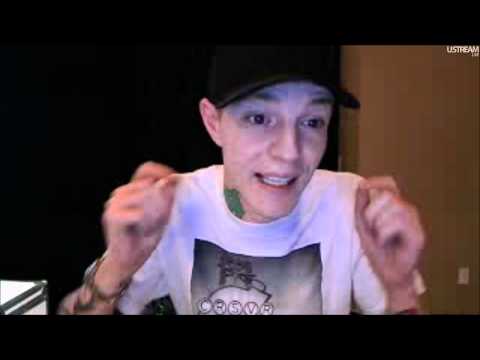 Deadmau5 answered my question on USTREAM! :D