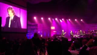 Mick Jones and Lou Gramm Perform &#39;I Want To Know What Love Is&#39;