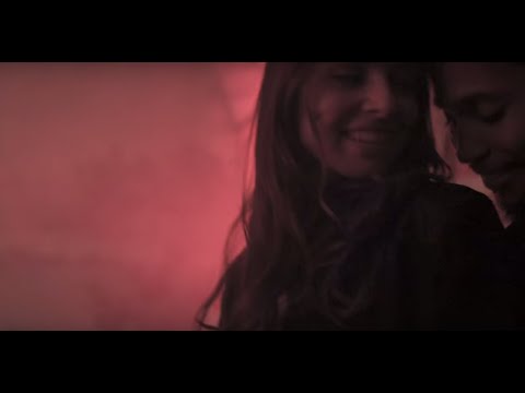 Kevin Lyttle & Matt Houston - Turn me on (Clip officiel)