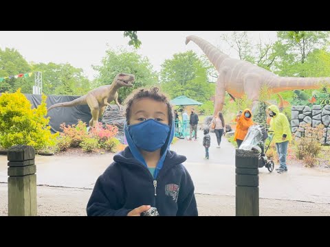 BIG TIME Dinosaur exhibit at the Philadelphia Zoo