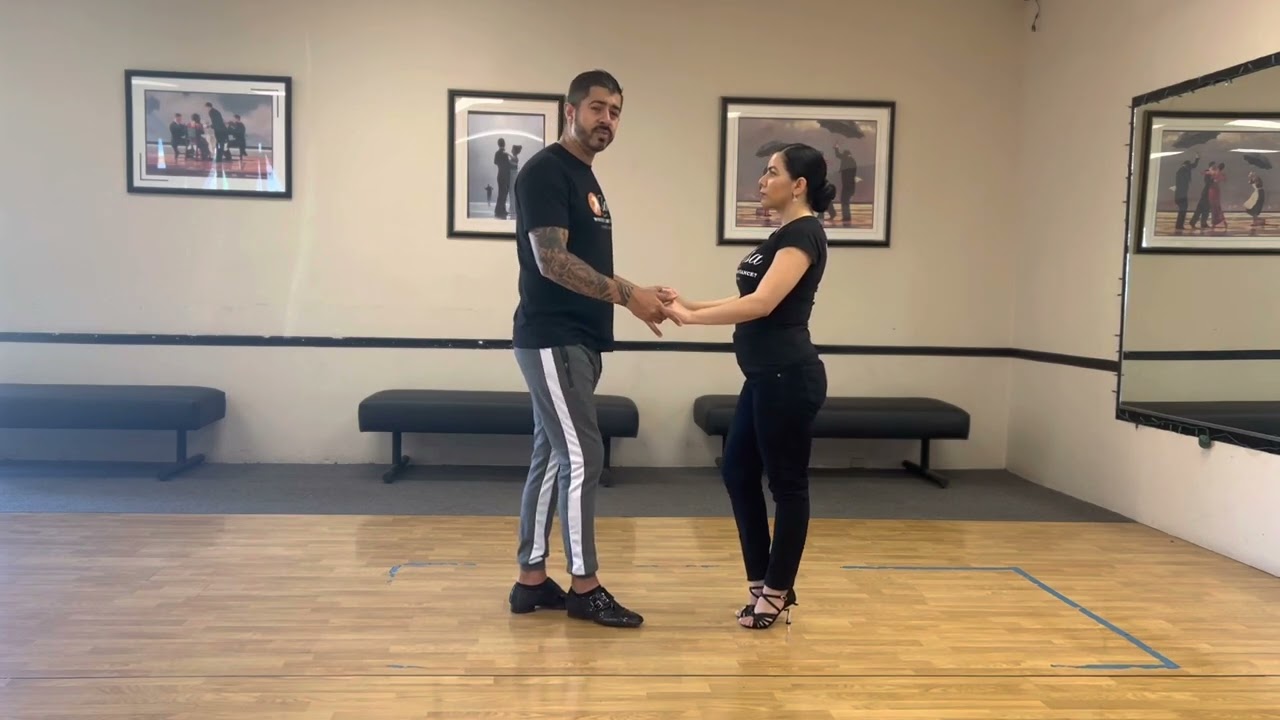 10) Open Break Right Turn - BEG LVL 2