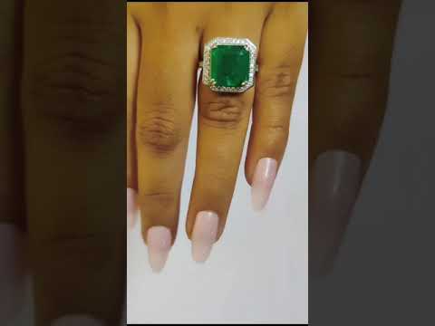 Women's 5.90 ct emerald -diamond platinum halo ring