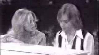 Goldie Hawn &amp; Shaun Cassidy Duet