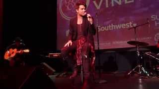 Adam Lambert sings unplugged &quot;The Light&quot; at Live in The Vineyard