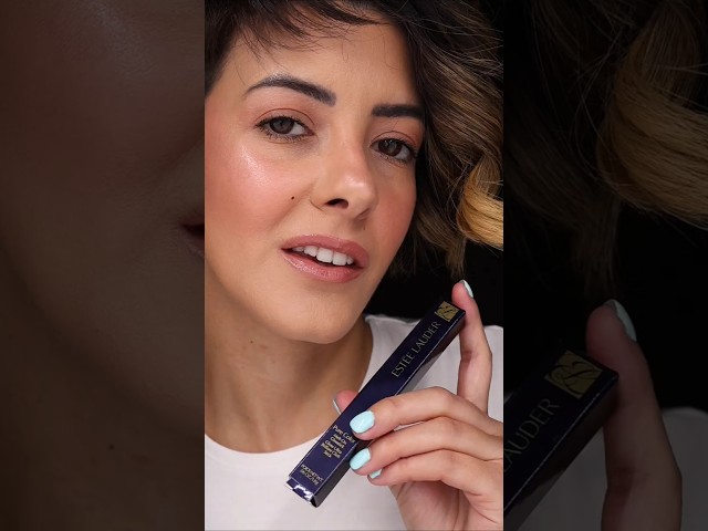 Vídeo relacionado con Maquillaje Labial Stellar Dust,Brillo Labial Antitransferible y Resistente a las Manchas, Acabado Brillante con Tinte,Color Vibrante de Alta Pigmentación Maquillaje Labial Ligero e Hidratante (Rubion)