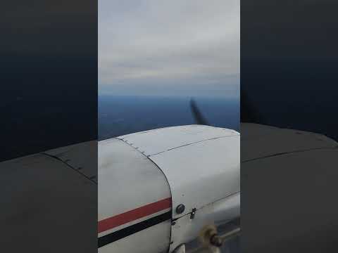 Flying a Seneca II #piper #shorts #aviation ✈️👍☺️