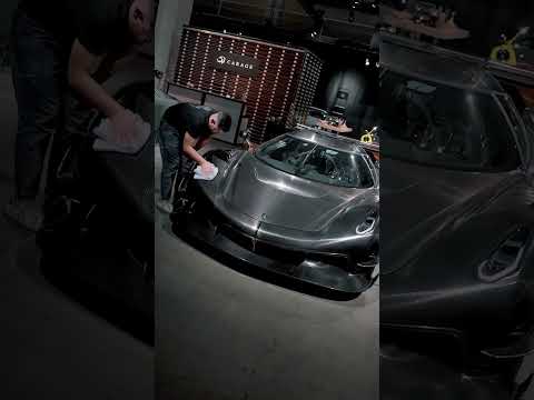 Thumbnail for Extrem Teurer Wachs auftragen auf dem Koenigsegg Jesko Absolut KNC #koenigsegg #jesko #detailing by Koenigsegg