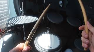 Video thumbnail for Yamaha DTX532K Superior Drummer 3/ Jazz drum solo by Easy Drummer
