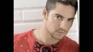 David Bisbal Crumbling (Me Derrumbo)