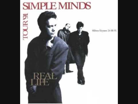 Simple Minds - Travelling Man & Banging on the Door