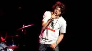 Elliott Yamin singing part of Train Wreck