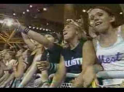 Good Charlotte- Waldorf Worldwide (live)