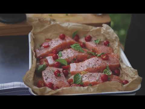 Velika slovenska kuharica: Losos s paradižnički