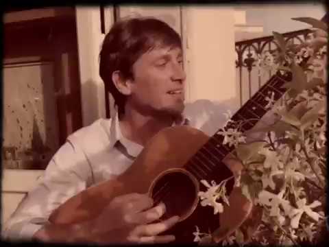 Thomas Dutronc soutient Des Fleurs pour les Abeilles