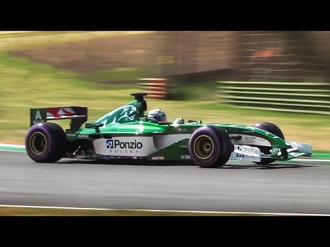 BOSS GP 2020 Imola: Toro Rosso STR1 V10, Jaguar R3 F1 2002, Benetton B197, Auto GPs, GP2s