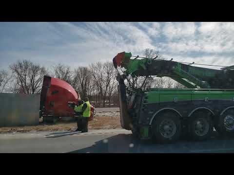 Rollover Tractor Trailer accident on I-35 in Kansas