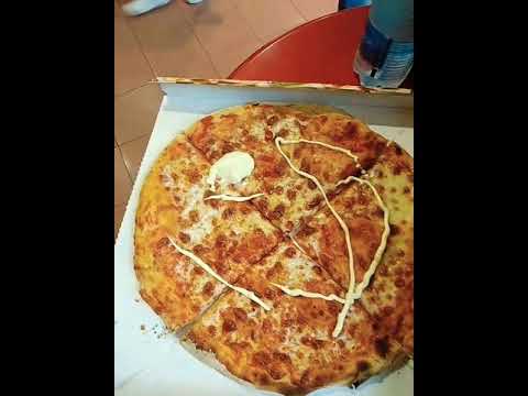 #Food  Mi piace la pizza🍕 italian pizza 💓😋😋😋