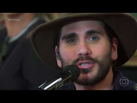 Gabriel Sater canta "Tocando em Frente" no Domingão com Huck