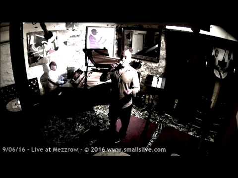 Xavier Casellas & Emilio Solla live at MEZZROW.