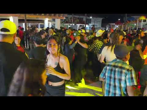 Chulada de muchachas bailando en Olopa Chiquimula 