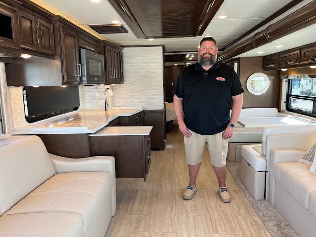 Preview image of 2024 Newmar Ventana 4369 (17N232063) youtube video