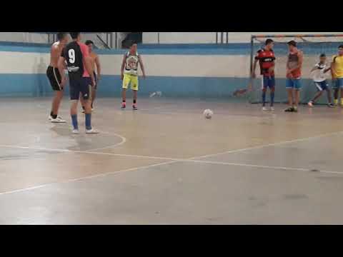 Meu primeiro gol de falta.