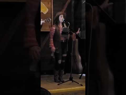 Kendra Remedios singing "Jolene"