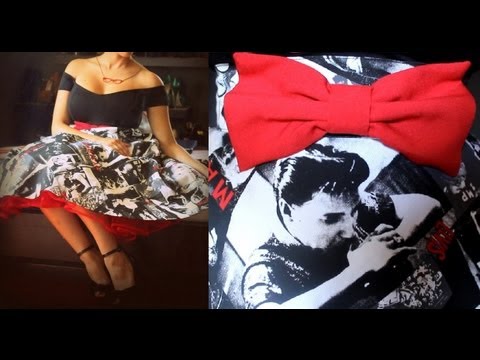 download lagu mp3 mp4 Marilyn Monroe And Elvis Presley Costumes, download lagu Marilyn Monroe And Elvis Presley Costumes gratis, unduh video klip Marilyn Monroe And Elvis Presley Costumes